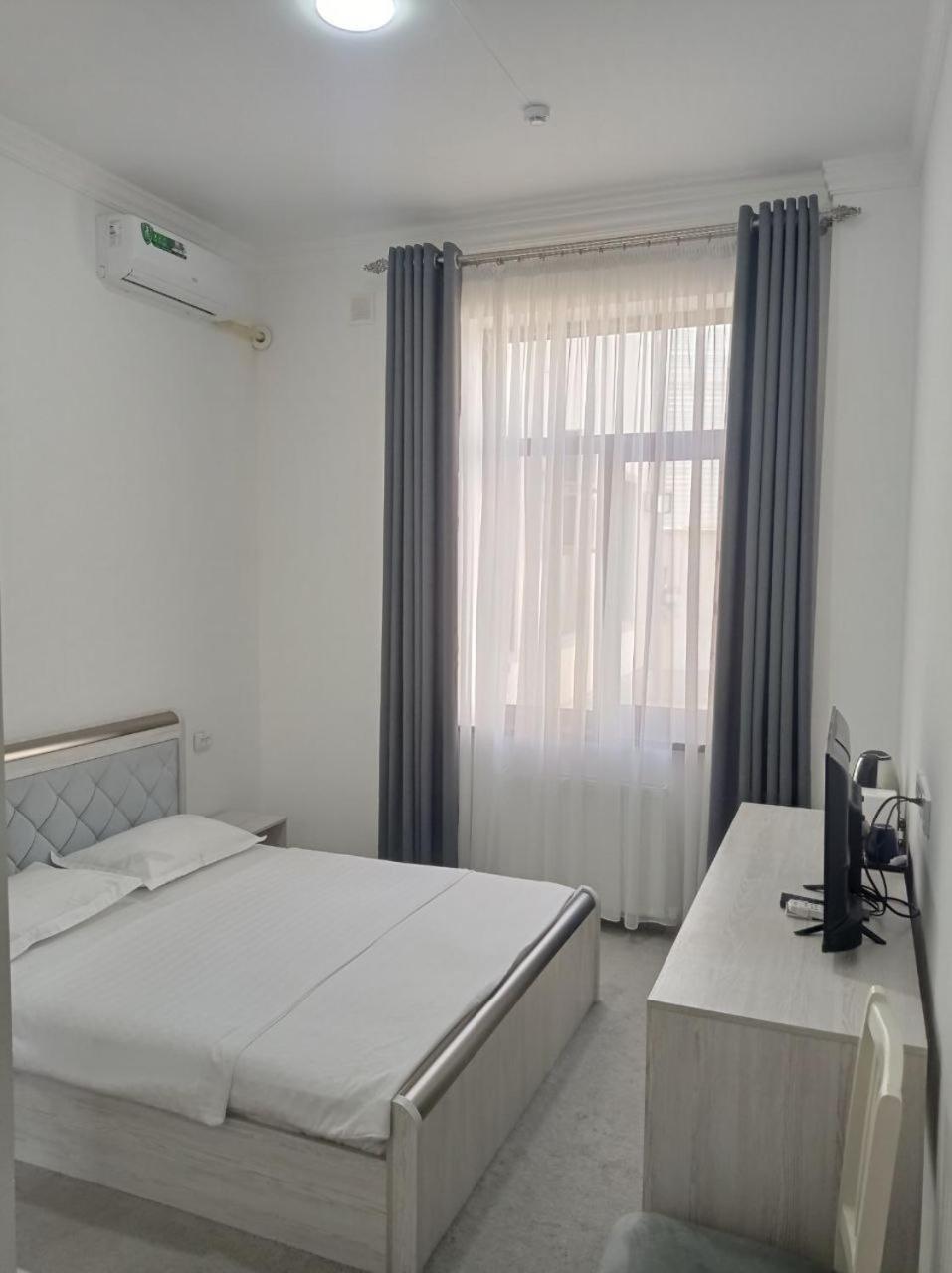 Baxrama Hotel Tasjkent Exteriör bild